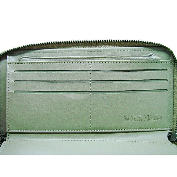 Badgley Mischka Vegan Leather Wallet Light Taupe Gray Color Full Zip Snap 8x4.5 - Picture 5 of 11
